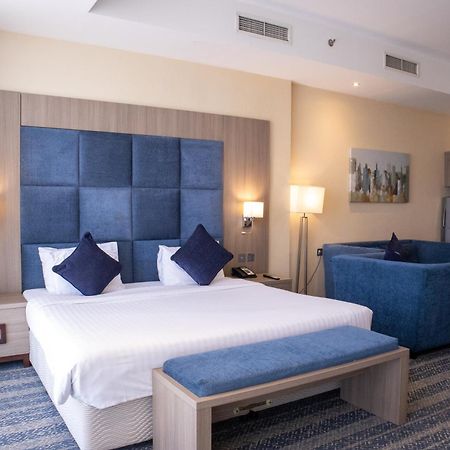 The Castle Premium Hotel Doha Kültér fotó