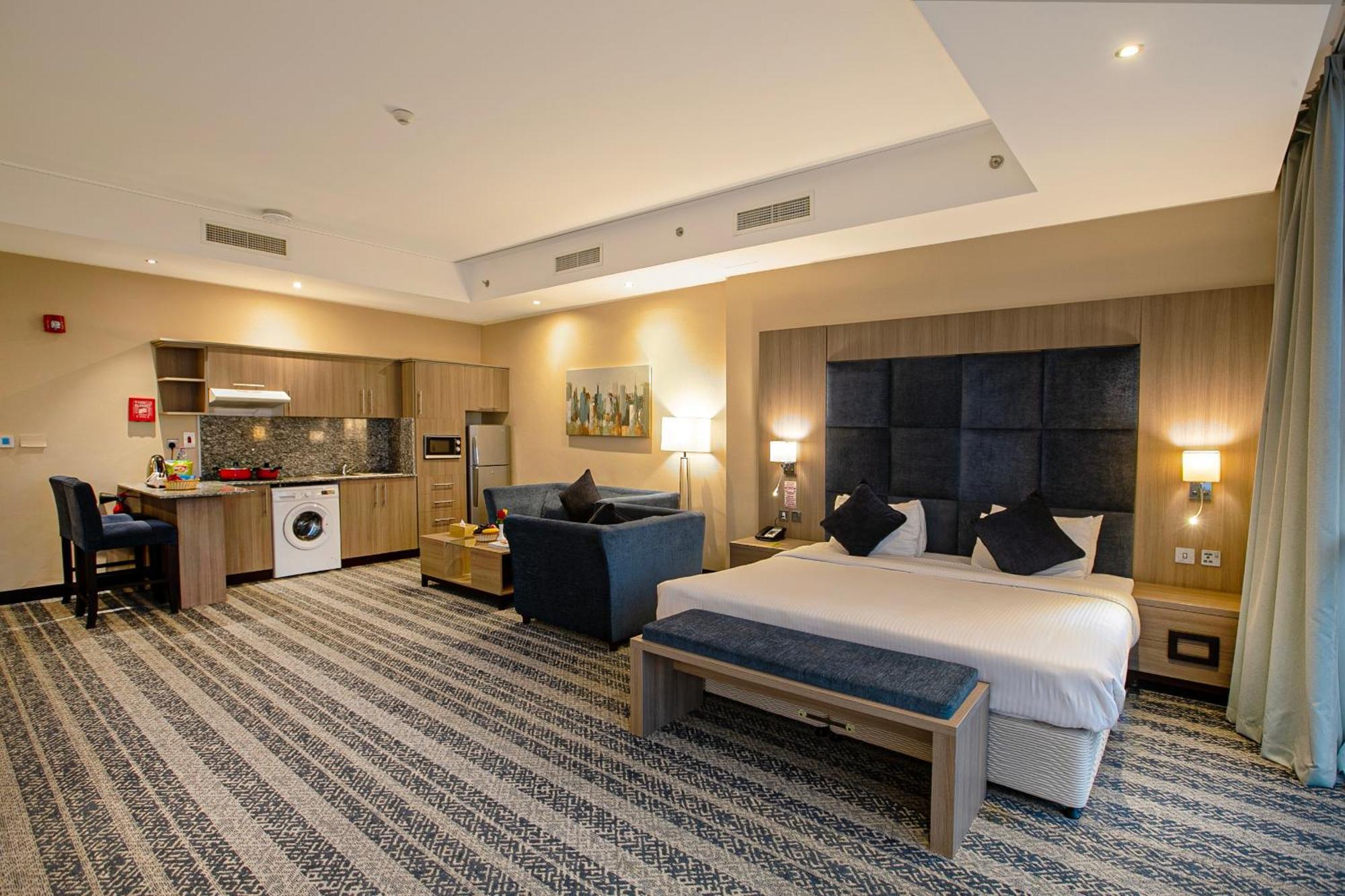 The Castle Premium Hotel Doha Kültér fotó