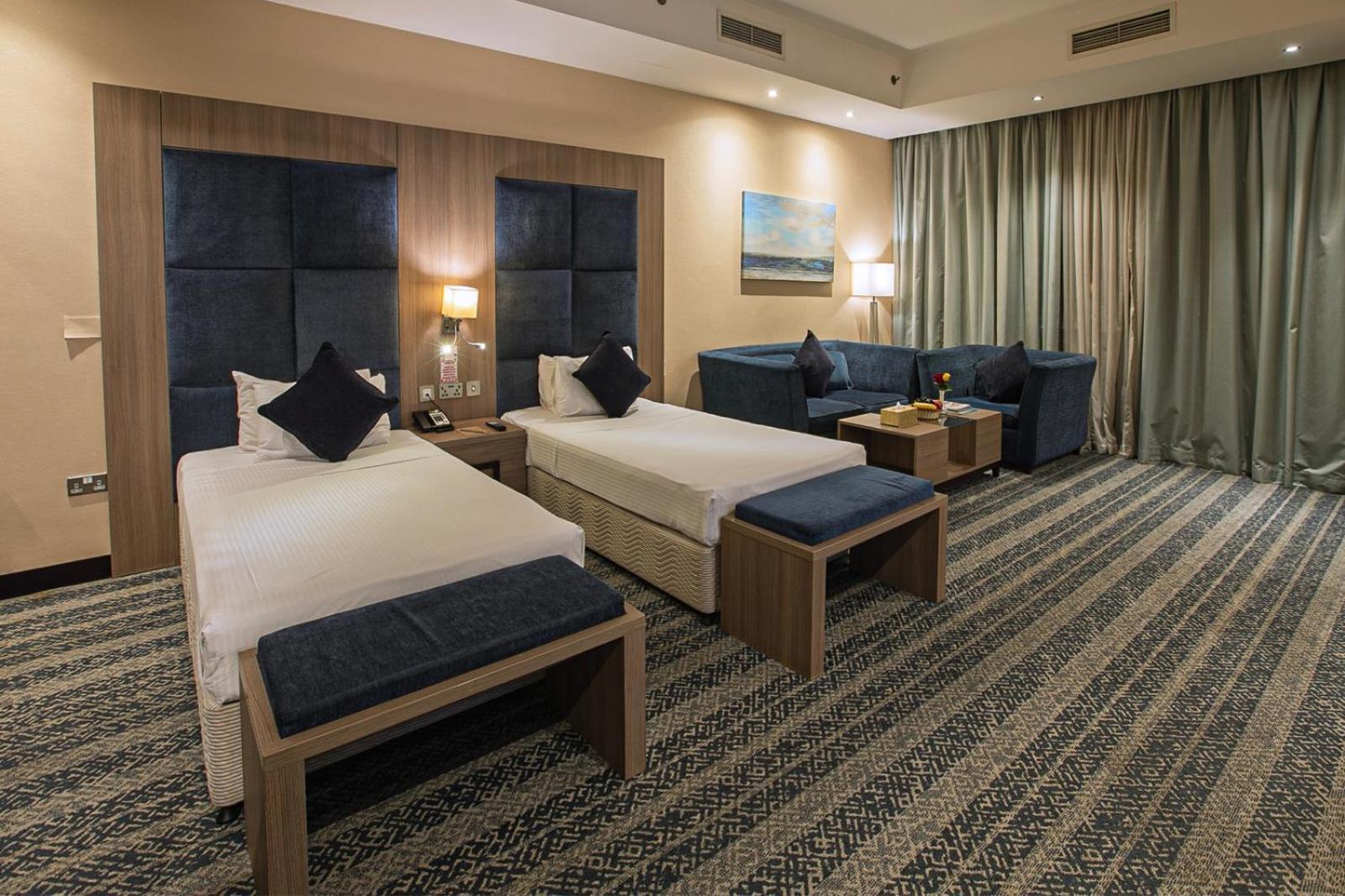 The Castle Premium Hotel Doha Kültér fotó