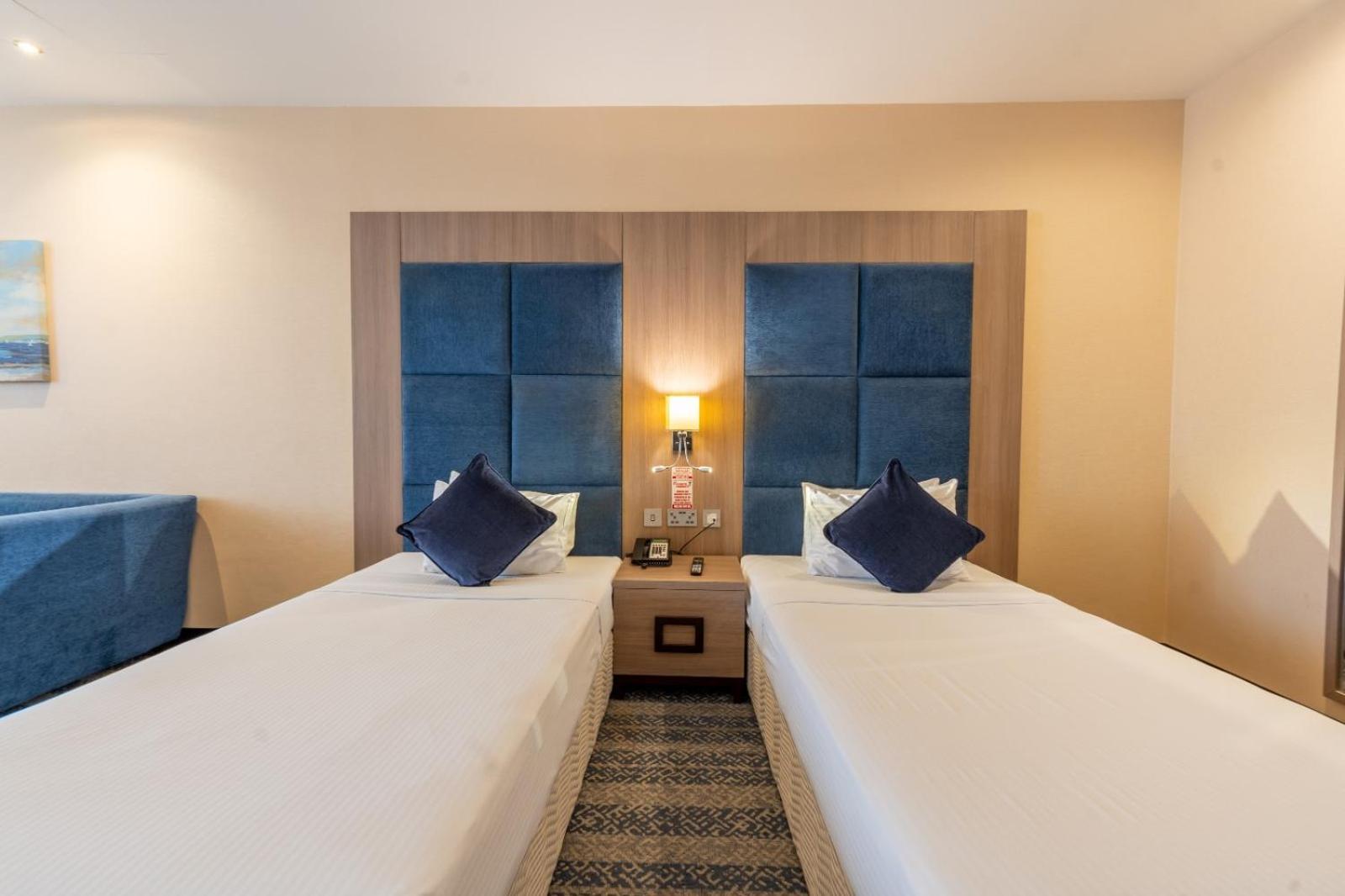 The Castle Premium Hotel Doha Kültér fotó
