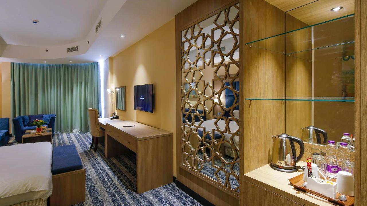 The Castle Premium Hotel Doha Kültér fotó